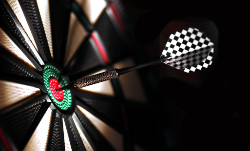 dart-hitting-bull-s-eye